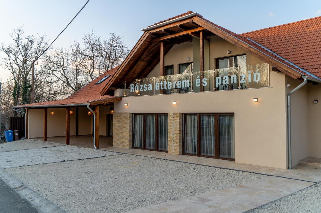 Bed and Breakfast Rozsa Etterem & Panzio Pécs Exterior foto